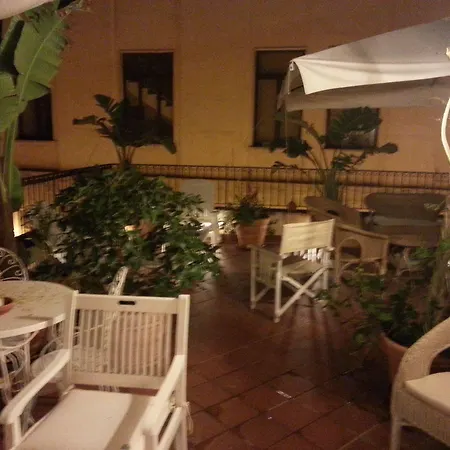 La Terrazza Al Centro Storico 3* تراباني