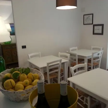 بيت ضيافة La Terrazza Al Centro Storico تراباني