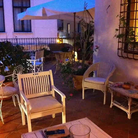 La Terrazza Al Centro Storico بيت ضيافة 3*